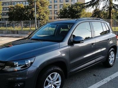 Usata VW Tiguan 122 CV (89 kW) 2012 Grigio SUV