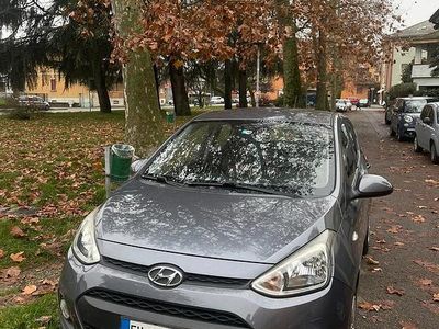 Usata Hyundai i10 67 CV (49 kW) 2015 Grigio Utilitaria