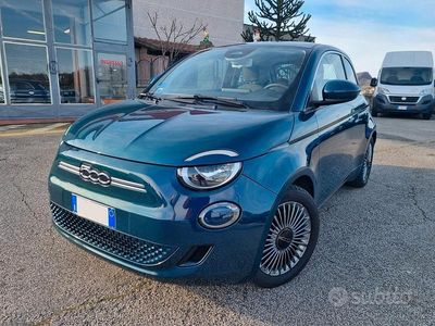 Usata Fiat 500e Icon 86 kW (118 CV) 2020 Blu Berlina