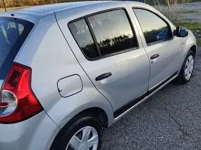 Usata Dacia Sandero 75 CV (55 kW) 2009 Grigio Utilitaria