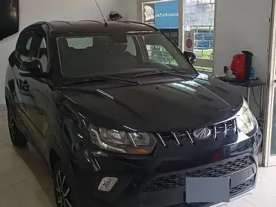 Usata Mahindra KUV100 87 CV (63 kW) 2023 Nero SUV