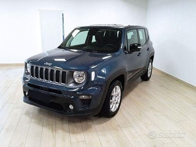 Używany Jeep Renegade Limited 120 KM (88 kW) 2023 Szary SUV
