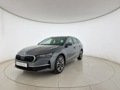 Usata Skoda Octavia Style 150 CV (110 kW) 2025 Grigio graphite metallizzato Station wagon