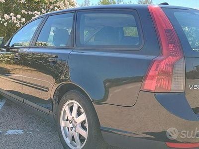 Usata Volvo V50 109 CV (80 kW) 2010 Nero Station wagon