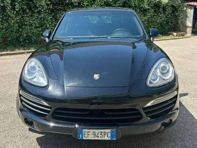 Usata Porsche Cayenne 379 CV (278 kW) 2010 Nero SUV