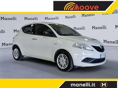 Usata Lancia Ypsilon Gold 69 CV (50 kW) 2016 Bianco Utilitaria