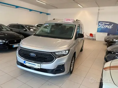 Usata Ford Tourneo Connect Titanium 122 CV (89 kW) 2022 Grigio Monovolume