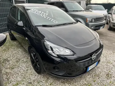 Używany Opel Corsa 2017 Czarny Hatchback