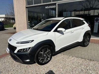 Usata Hyundai Kona 105 CV (77 kW) 2022 Bianco SUV