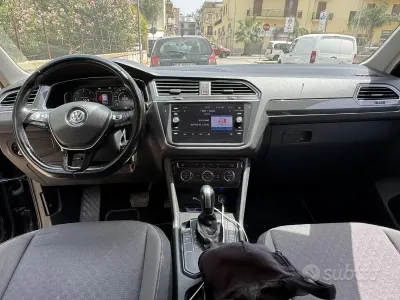 Usata VW Tiguan R-line 150 CV (110 kW) 2019 Nero SUV