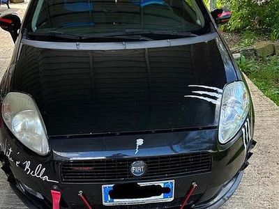 Usata Fiat Grande Punto 90 CV (66 kW) 2007 Nero Utilitaria