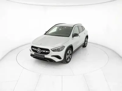 Nuova Mercedes GLA200 Progressive 150 CV (110 kW) 2026 Argento SUV