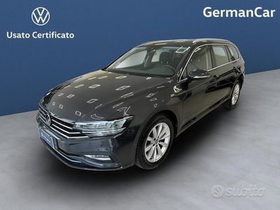 Usata VW Passat Business 150 CV (110 kW) 2023 Grigio Station wagon