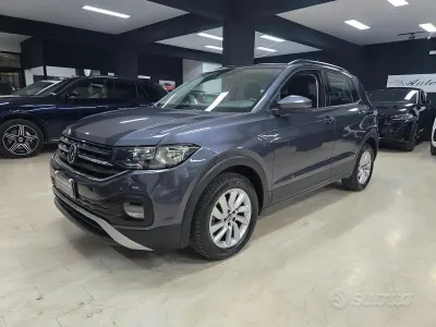 Usata VW T-Cross Style 95 CV (69 kW) 2022 Grigio SUV