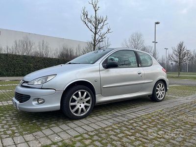Usata 1999 Peugeot 206 GT Berlina | 9000 €