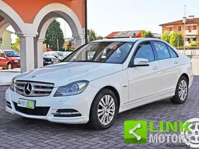 Usata Mercedes C220 Elegance 170 CV (125 kW) 2011 Bianco Berlina