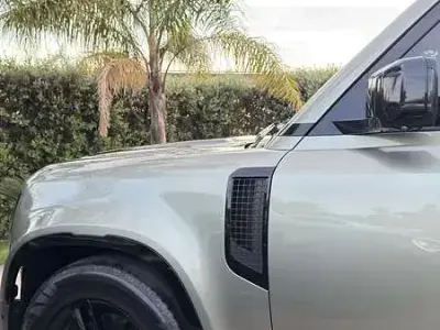 Usata Land Rover Defender HSE 200 CV (147 kW) 2021 SUV