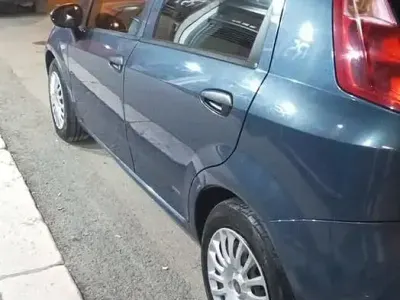 Usata Fiat Grande Punto 65 CV (47 kW) 2007 Blu Utilitaria