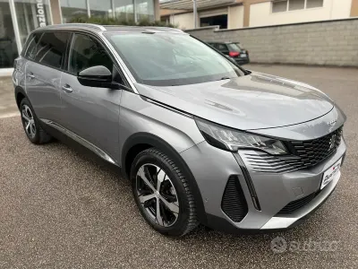 Usata Peugeot 5008 Allure 131 CV (96 kW) 2022 Grigio SUV