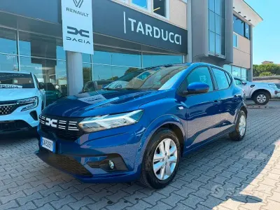 Usata Dacia Sandero Expression 67 CV (49 kW) 2023 Blu/azzurro Berlina
