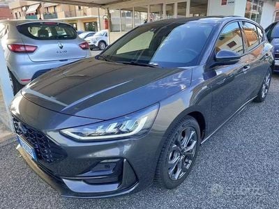 Usata Ford Focus ST 125 CV (91 kW) 2023 Grigio Berlina
