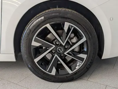 Usata Opel Corsa 101 CV (74 kW) 2025 Bianco Utilitaria
