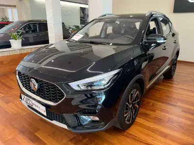 Usata MG ZS Luxury 106 CV (77 kW) 2024 Nero SUV