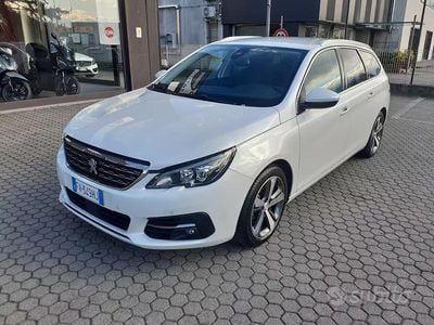 Usata Peugeot 308 Business-Line 131 CV (96 kW) 2019 Bianco Station wagon
