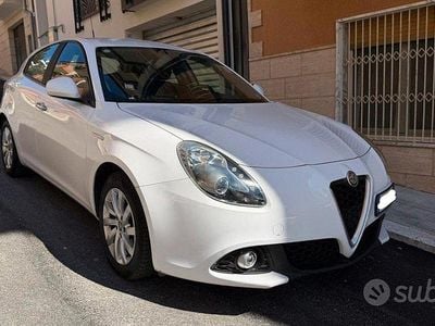 Usata Alfa Romeo Giulietta 120 CV (88 kW) 2016 Bianco Utilitaria