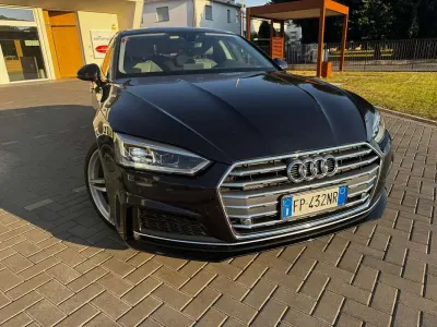 Usata Audi A5 Sportback Ambiente 218 CV (160 kW) 2018 Blu/azzurro Utilitaria