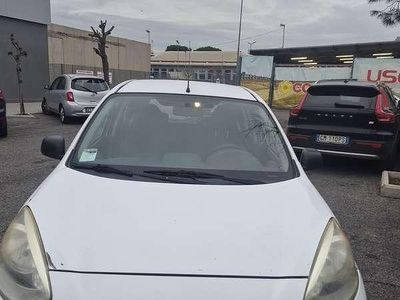 Usata Nissan Micra 79 CV (58 kW) 2014 Utilitaria