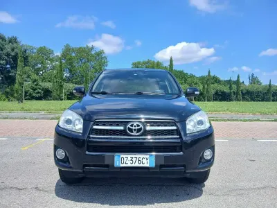 Usata Toyota RAV4 Luxury 150 CV (110 kW) 2009 Nero SUV