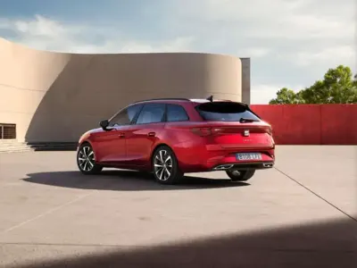 Usata Seat Leon FR 150 CV (110 kW) 2024 Argento Station wagon