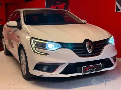 Usata Renault Mégane IV 131 CV (96 kW) 2019 Bianco Berlina