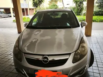 Usata Opel Corsa 75 CV (55 kW) 2011 Utilitaria