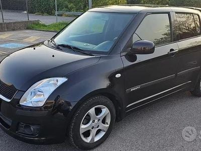 Begagnad Suzuki Swift 92 HK (67 kW) 2008 Svart Halvkombi