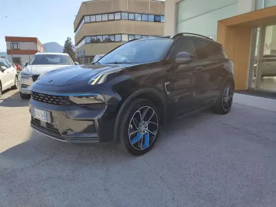 Usata Lynk & Co 01