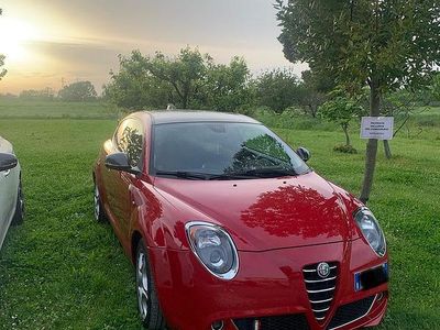 Usata Alfa Romeo MiTo 90 CV (66 kW) 2009 Rosso Utilitaria