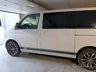 Bianco Usata 2014 VW Caravelle Monovolume | 27.000 €