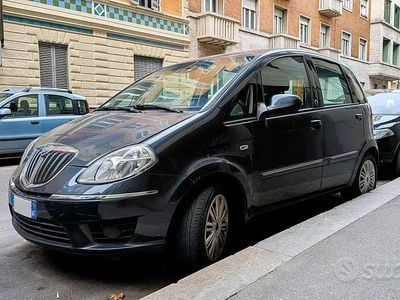 Usata Lancia Musa 77 CV (56 kW) 2010 Grigio Monovolume