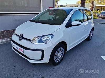 Begagnad VW up! Move 65 HK (47 kW) 2022 Vit Halvkombi