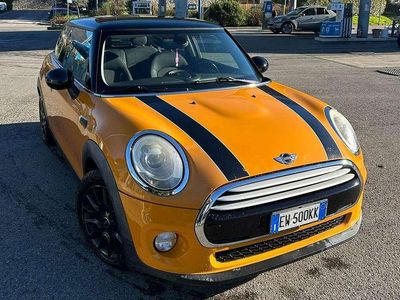 Usata Mini Cooper D 116 CV (85 kW) 2014 Arancione Utilitaria