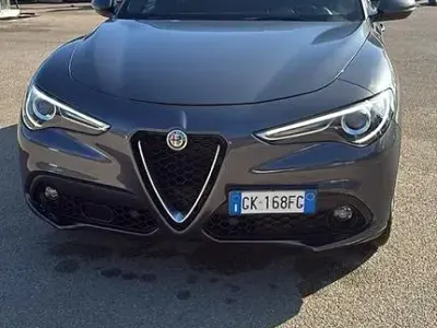 Usata Alfa Romeo Stelvio Business 160 CV (117 kW) 2022 Grigio SUV