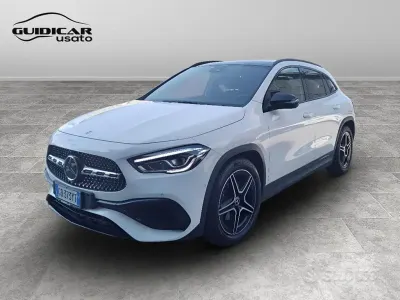 Usata Mercedes GLA200 Premium 150 CV (110 kW) 2021 Bianco SUV