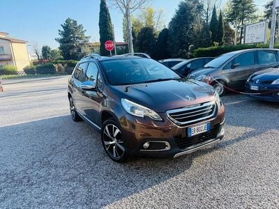 Usata Peugeot 2008 Allure 115 CV (84 kW) 2013 Marrone SUV