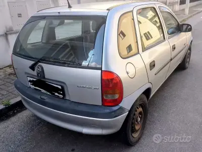 Käytetty Opel Corsa Swing 67 HP (49 kW) 1998 Harmaa Viistoperä