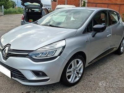 Second-hand Renault Clio IV 76 CP (55 kW) 2019 Gri Berlinǎ