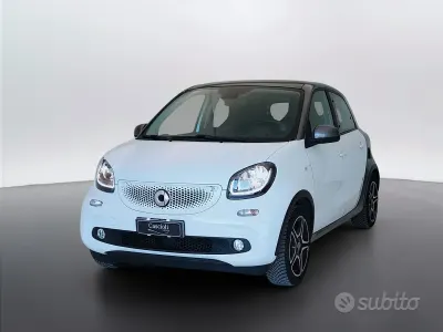 Usata Smart ForFour Passion 71 CV (52 kW) 2018 Bianco Utilitaria