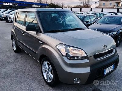 Usata Kia Soul 127 CV (93 kW) 2013 Grigio SUV