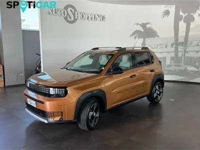 Nuova Fiat Grande Panda La Prima 110 CV (80 kW) 2025 Marrone Utilitaria